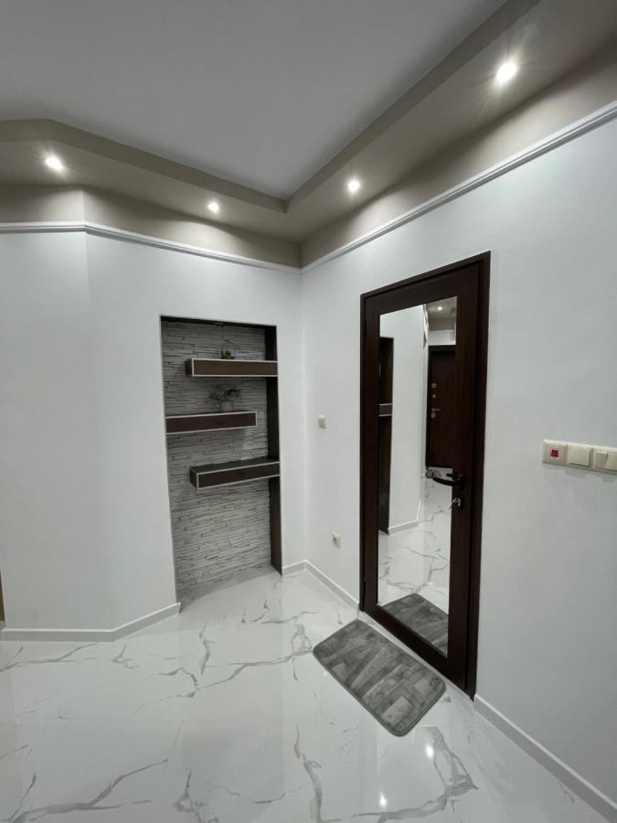 Apartament Deluxe Karina-Free Parking Burgas Ngoại thất bức ảnh